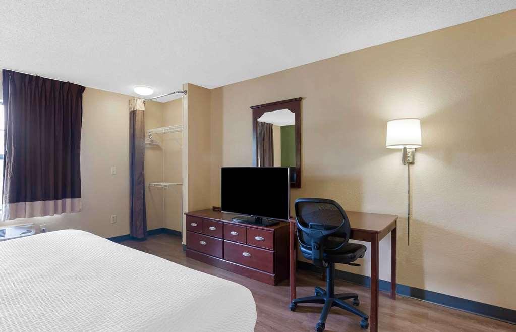 Extended Stay America Select Suites - Jacksonville - Lenoir Avenue East Rom bilde