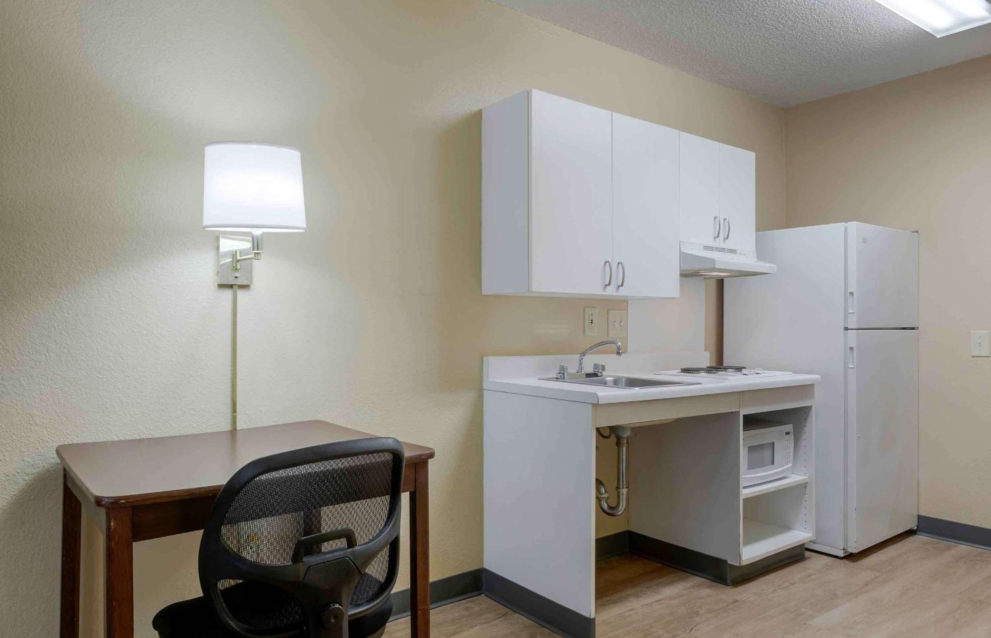 Extended Stay America Select Suites - Jacksonville - Lenoir Avenue East Eksteriør bilde